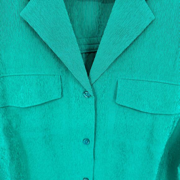 ATHLETA NWT Echo Top in Emerald Green // M - Picture 6 of 11